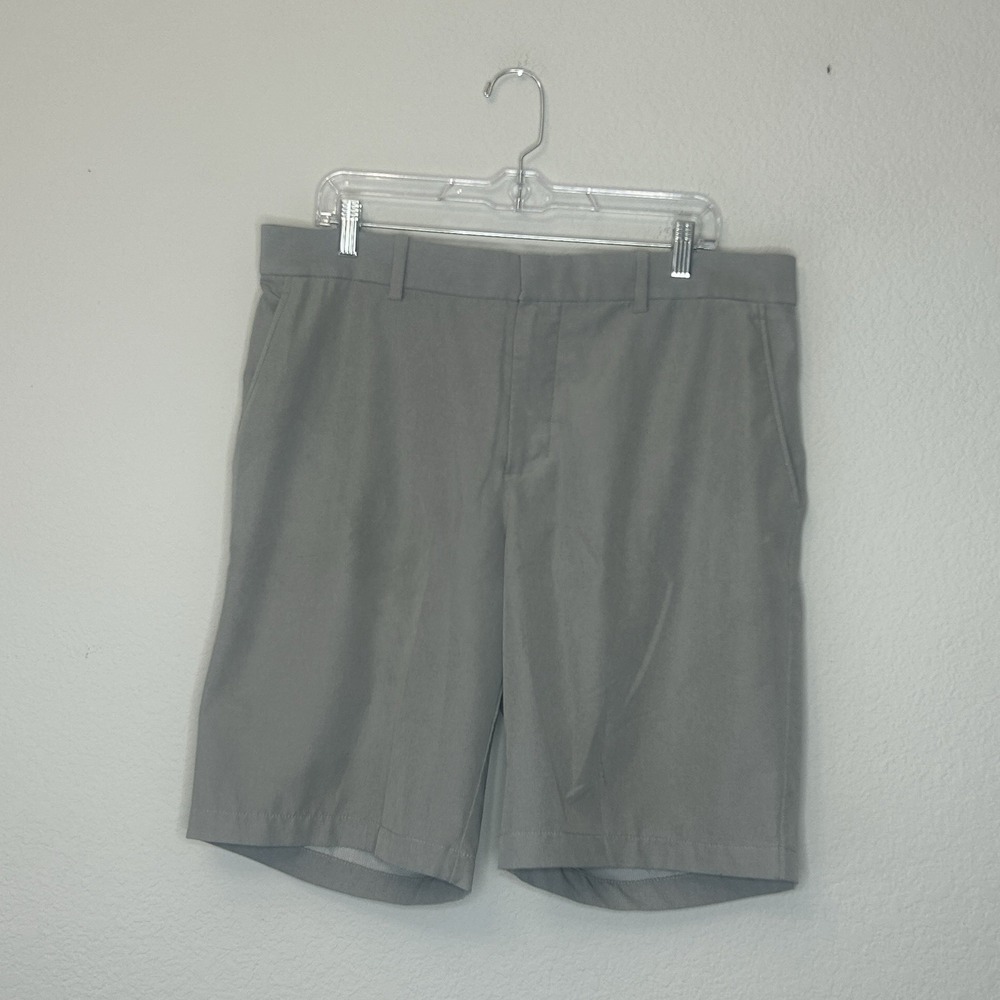 Nike Golf Light Gray Performance Golf Shorts Men's Size 36 Inseam 10"